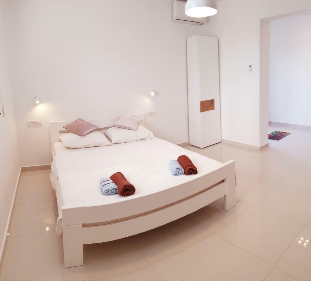 Apartmani Daniela Murter Exterior photo